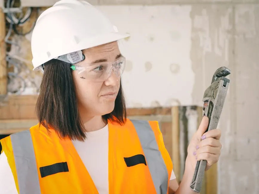 How plumbers find hidden leaks (thermal imaging + acoustic gear)
